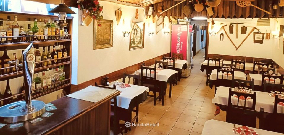 Barra y comedor
