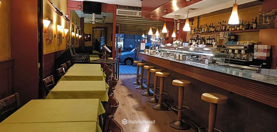 Barra y comedor