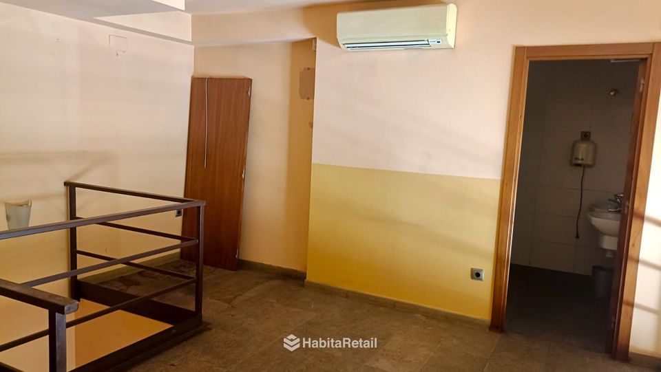 Sala y aseo