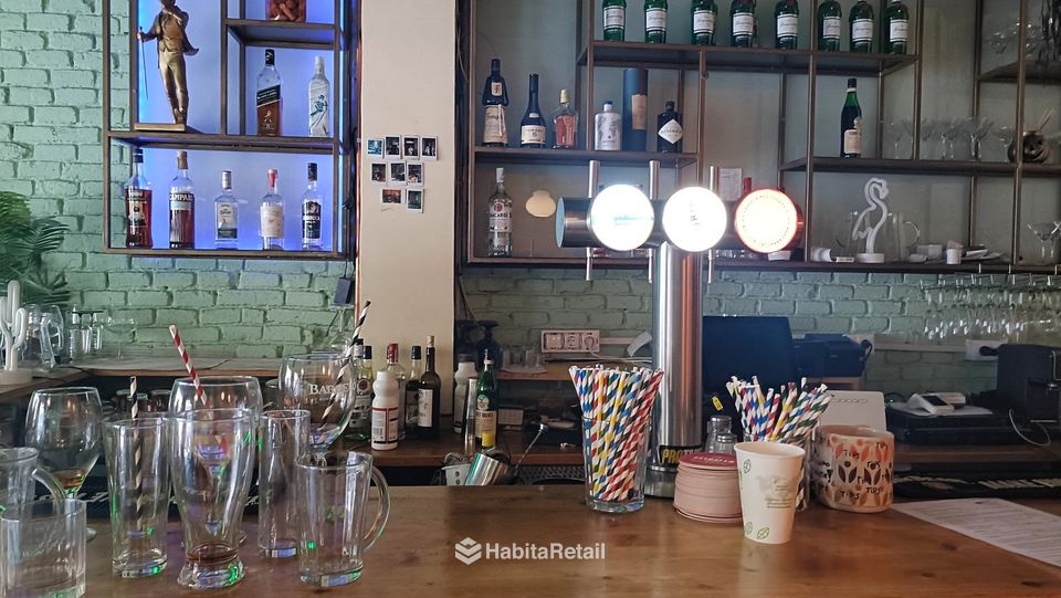Botellero y tiradores