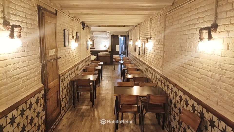 Comedor hacia la entrada