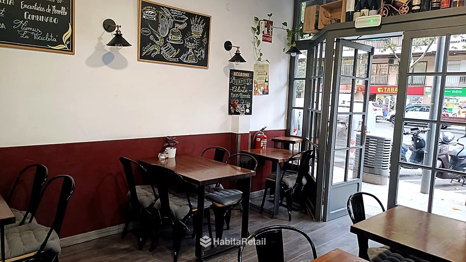 Comedor junto a la entrada