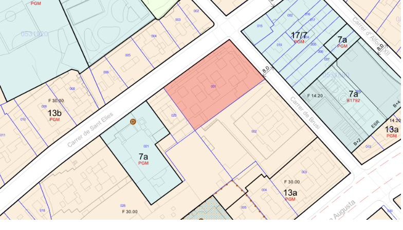 Plano de calificación urbanística (PIU, Ajuntament de Barcelona). Parcela señalada en rojo.
